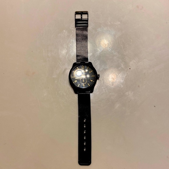 Black and gold Rockawear watch - Picture 1 of 5